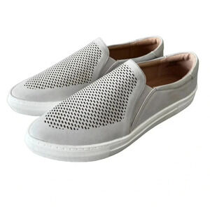 JOURNEE COLLECTION Gray Padded Perforated Faybia Platform Slip‎ On Shoes Size 11